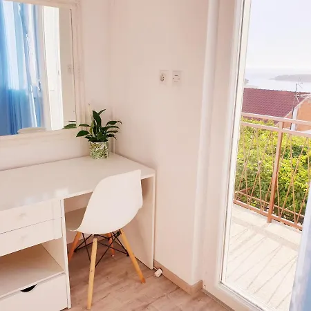 Charming Apartment Primosten